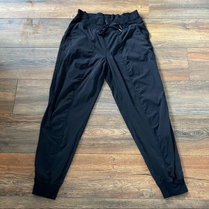 Lululemon dance studio jogger
